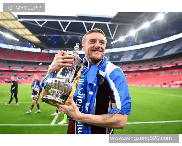 足球球星狂人如何在绿茵场上创造传奇成就与个人神话